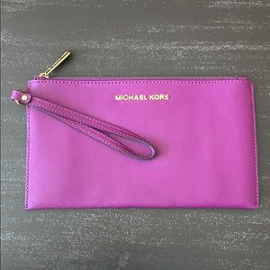 💜Michael Kors Clutch 💜